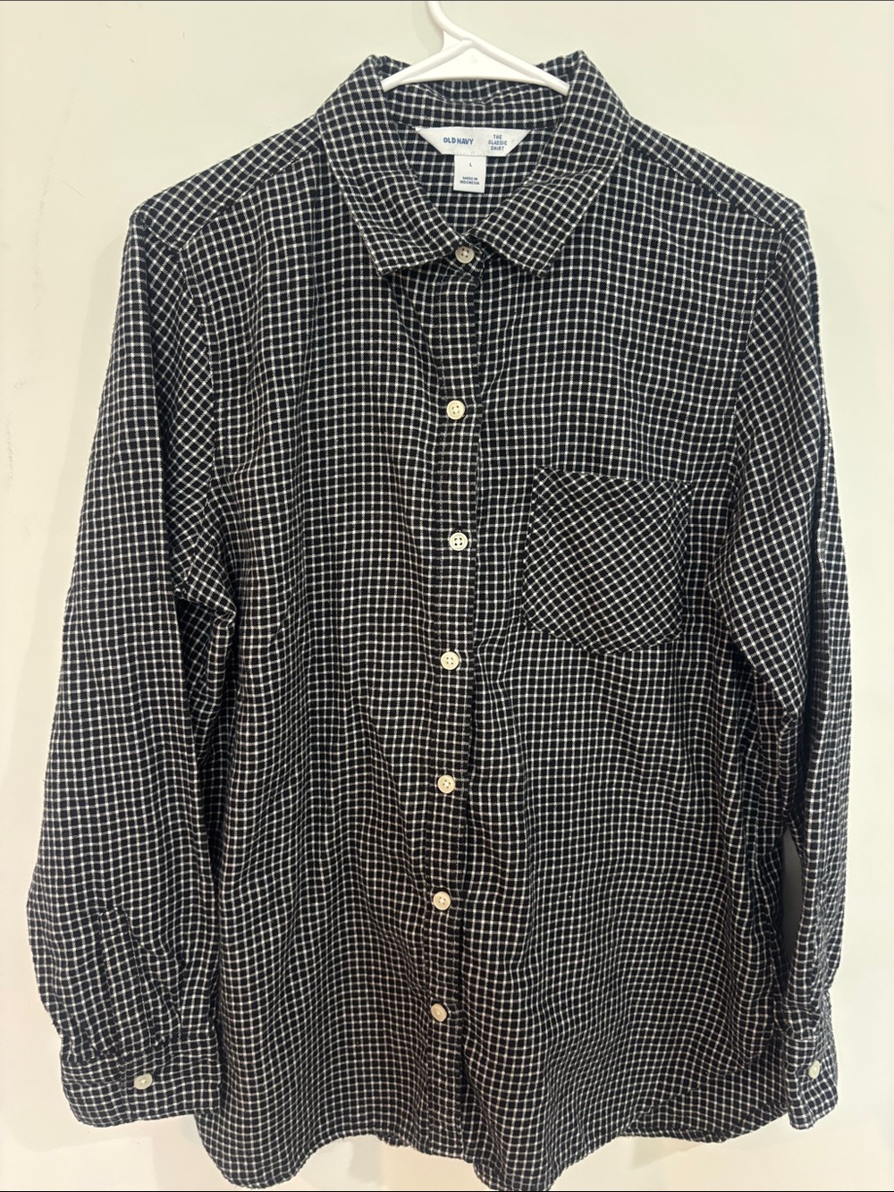 Old Navy Black and White Plaid Button-Down Shirt